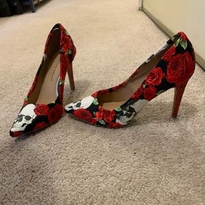 Black and red fabric skull and rose high heels with red glitter heel. Size 7